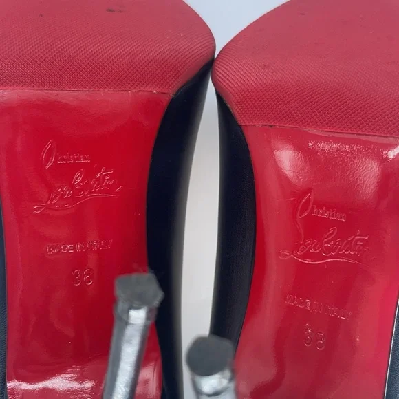 Christian Louboutin Black leather Pointed toe pumps 38 - Picture 8 of 8